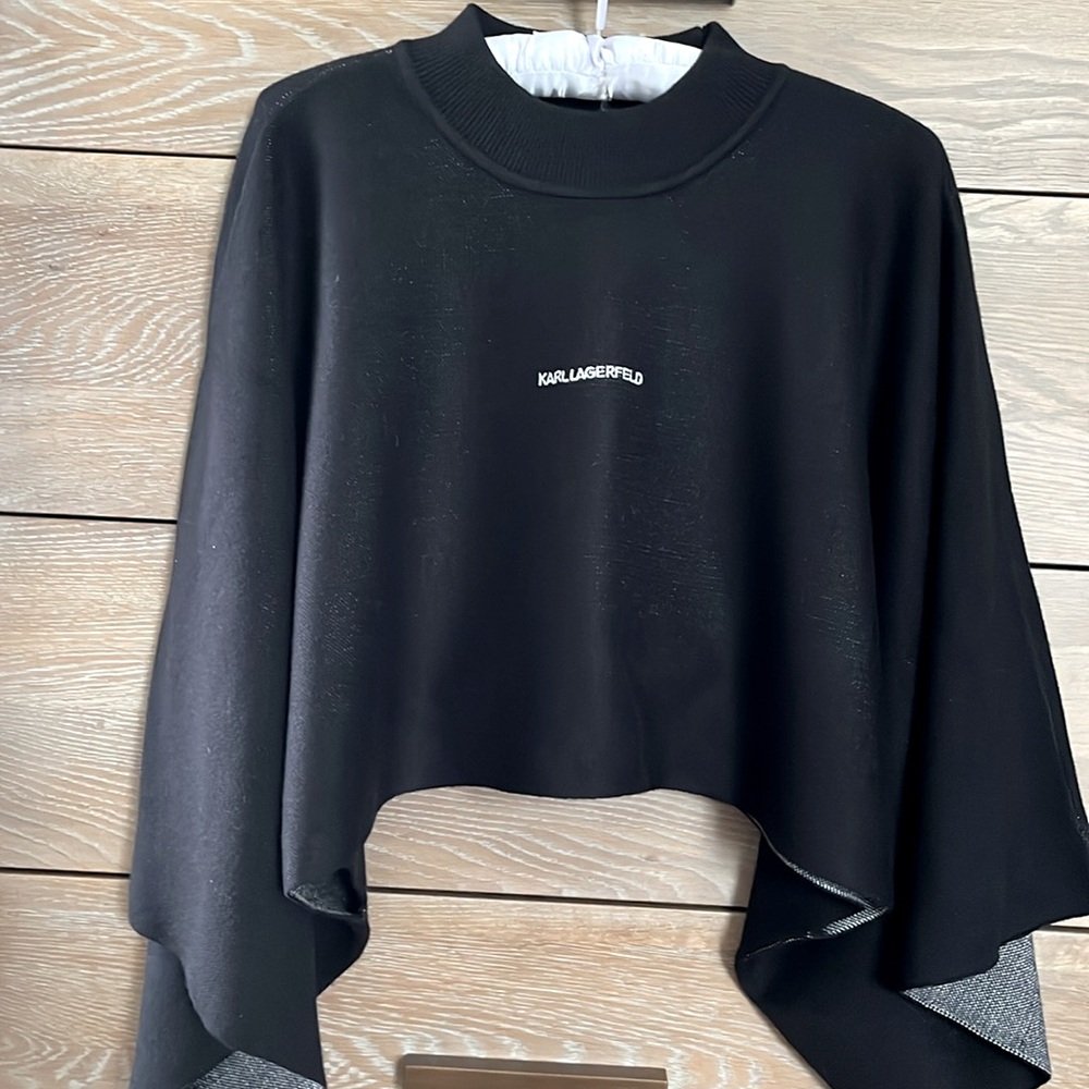 NWOT KARL LAGERFELD CROPPED SWEATER